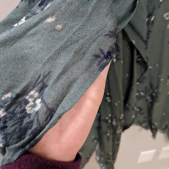 Gentle Fawn Kimono/ Shawl - Picture 6 of 7